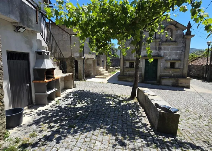 Casa Da Capela Entre Ambos os Rios